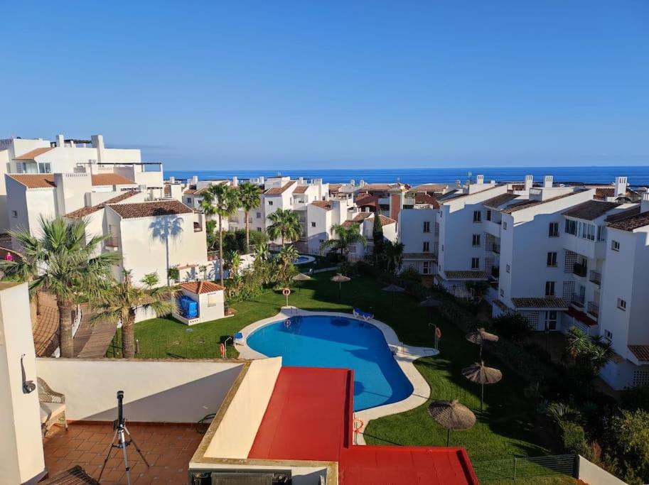Apartamento Atico Buganvillas San Luis de Sabinillas Ngoại thất bức ảnh