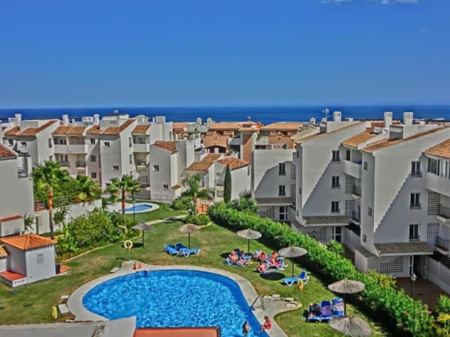 Apartamento Atico Buganvillas San Luis de Sabinillas Ngoại thất bức ảnh